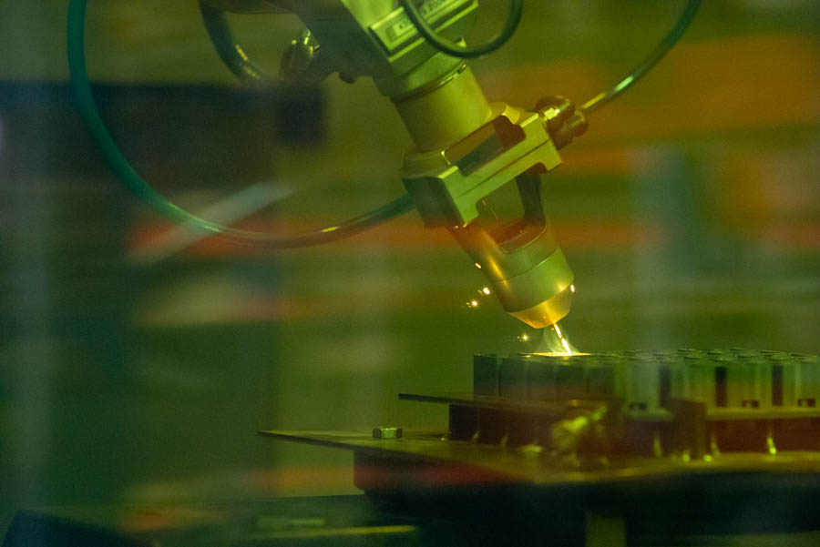 Laserové řezání výlisků (3D)